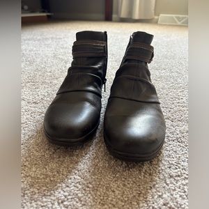 Earth Women’s Booties